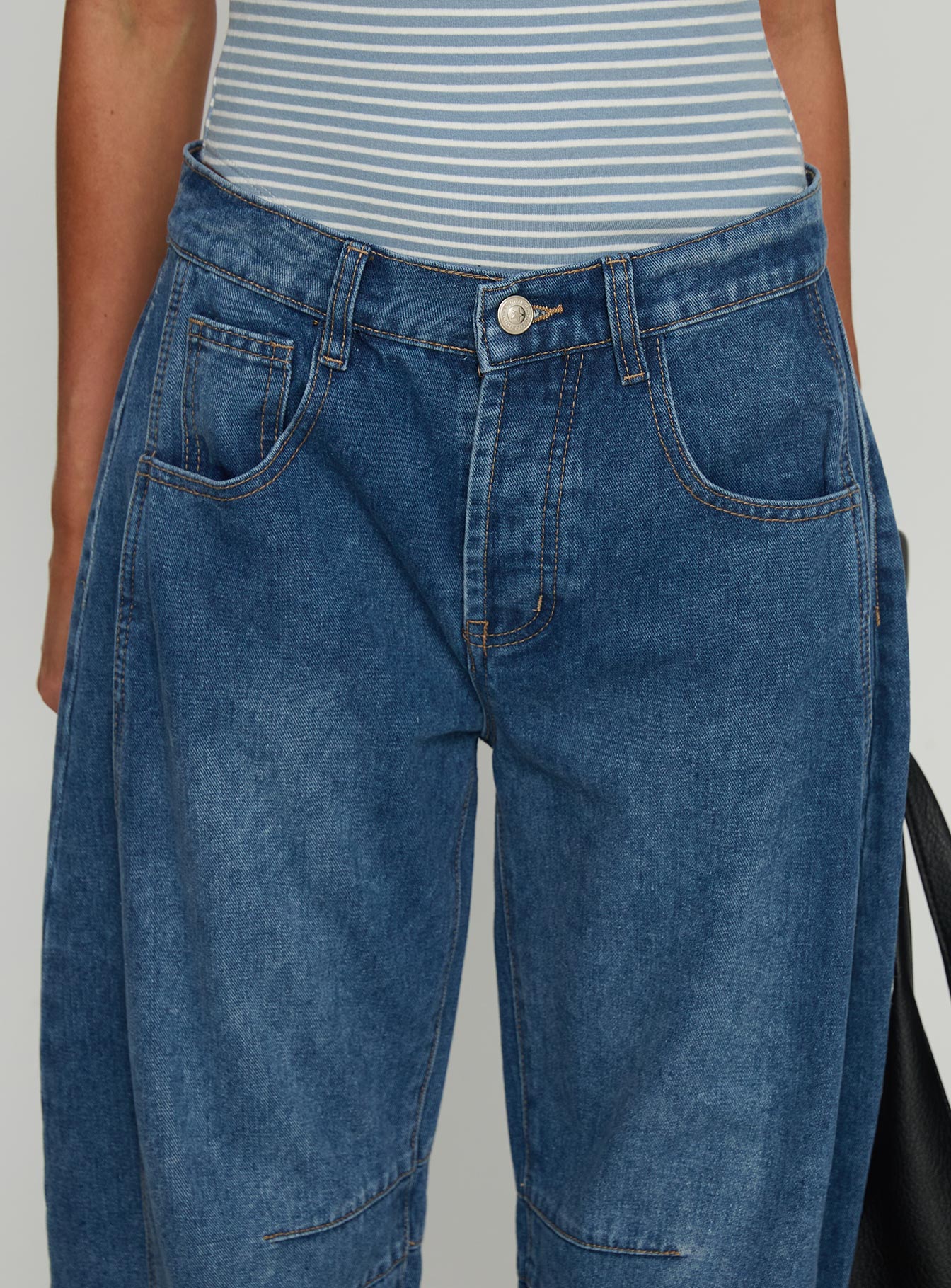 Normana Mid Rise Cropped Barrel Jeans Mid Blue Wash - Image 6