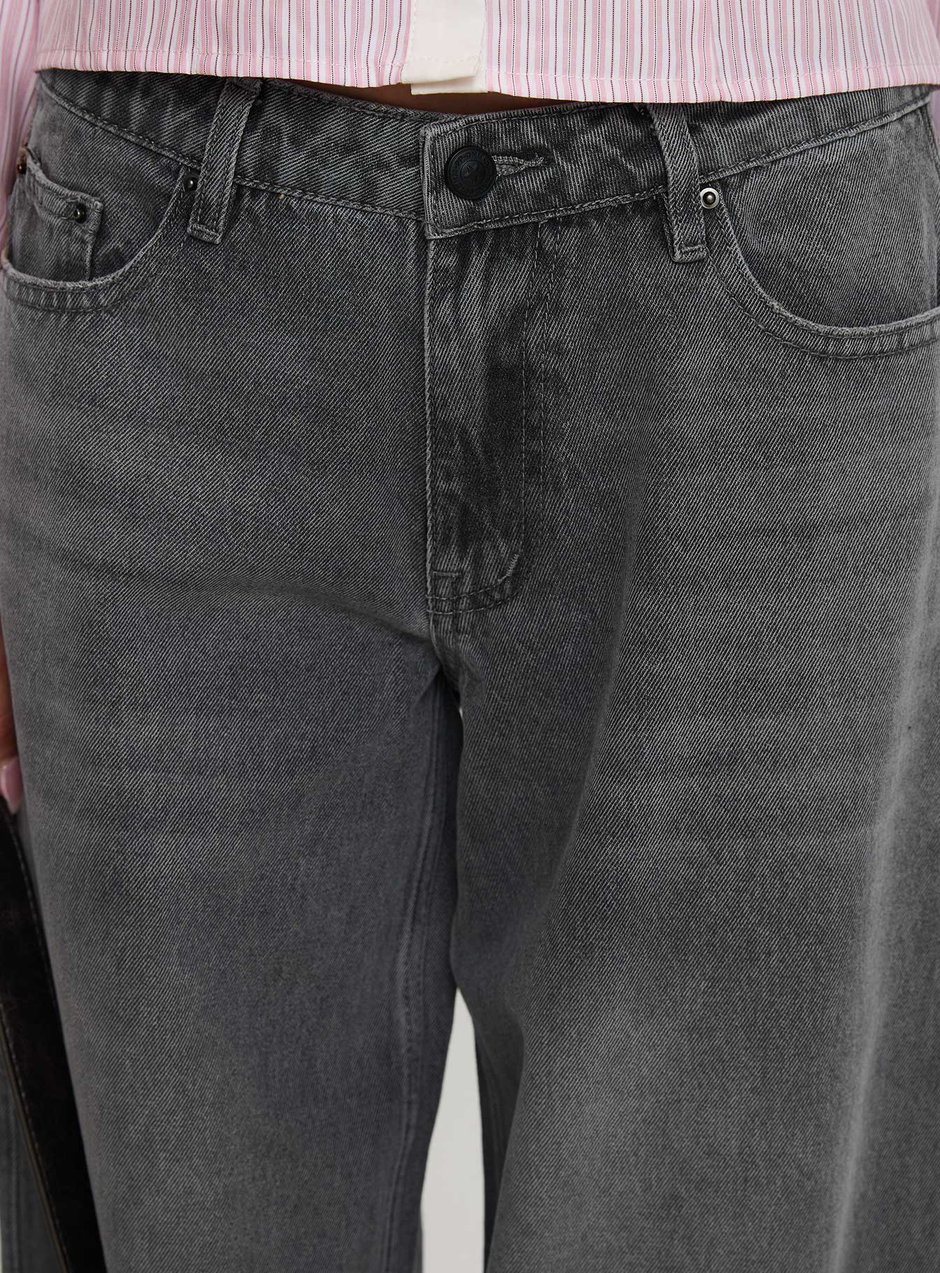 Ramos Low Rise Wide Leg Jeans Grey Wash - Image 6
