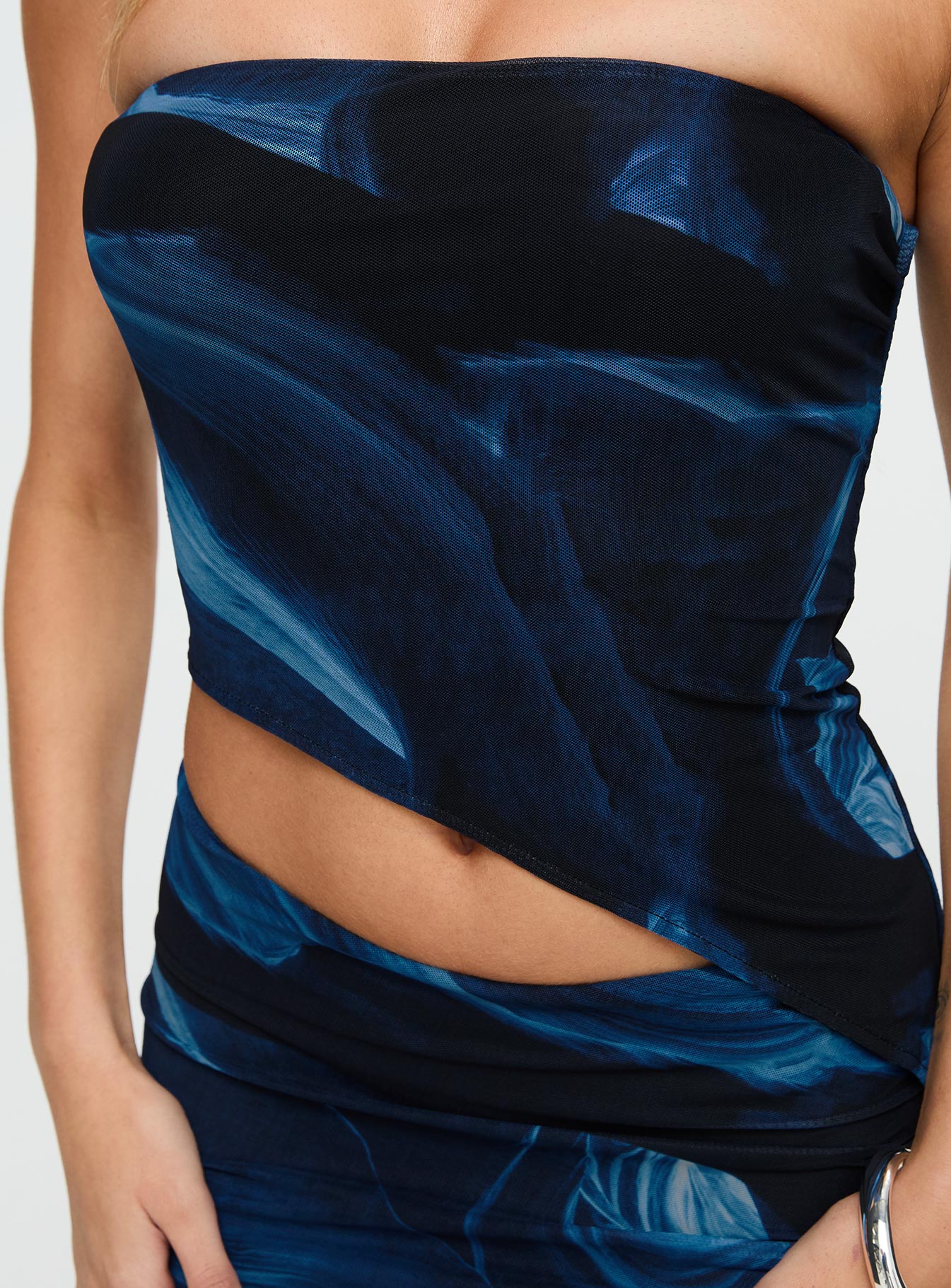 Henrick Asymmetric Set Blue / Black - Image 6