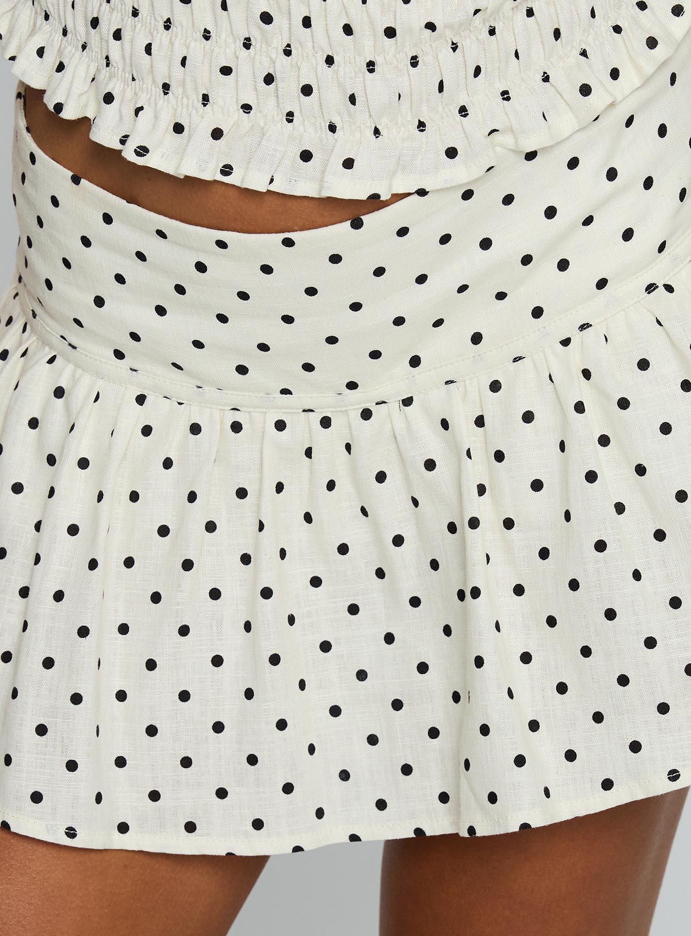Tovie Frill Linen Blend Skort Cream Polka - Image 6