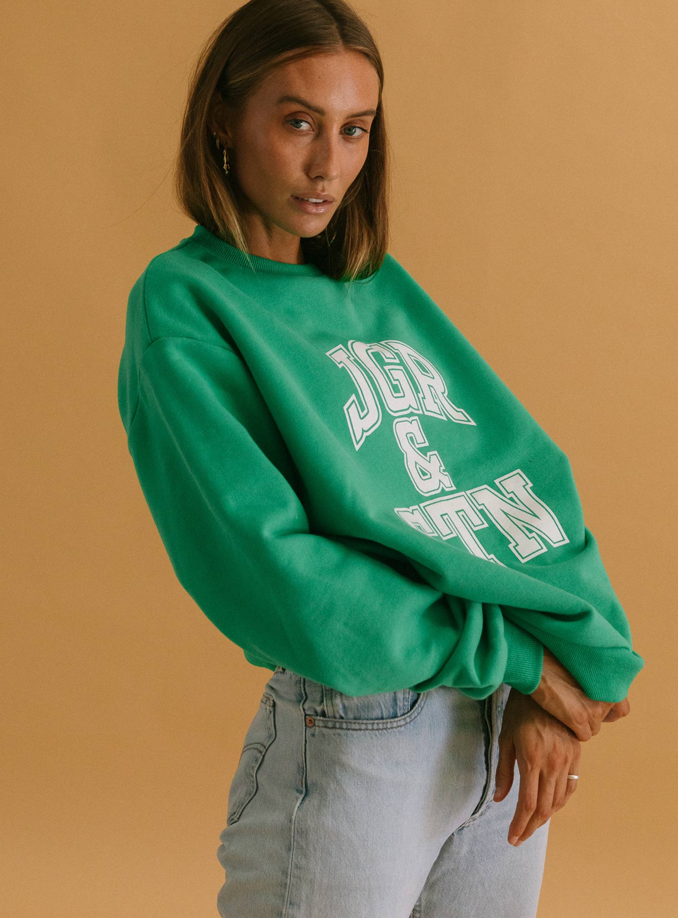 J&S Oversized Sweatshirt Apple Green - Image 5