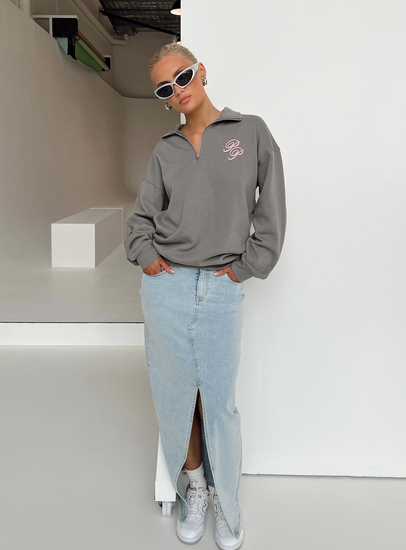 Princess Polly Quarter Zip Sweatshirt Cursive Text Charcoal / Light Pink - Image 7