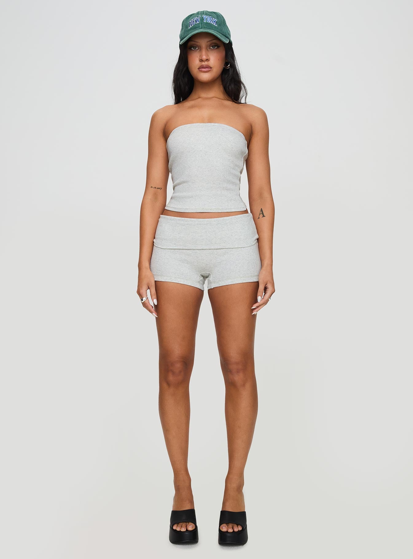 Baseline Low Rise Rib Shorts Grey Marle - Image 7
