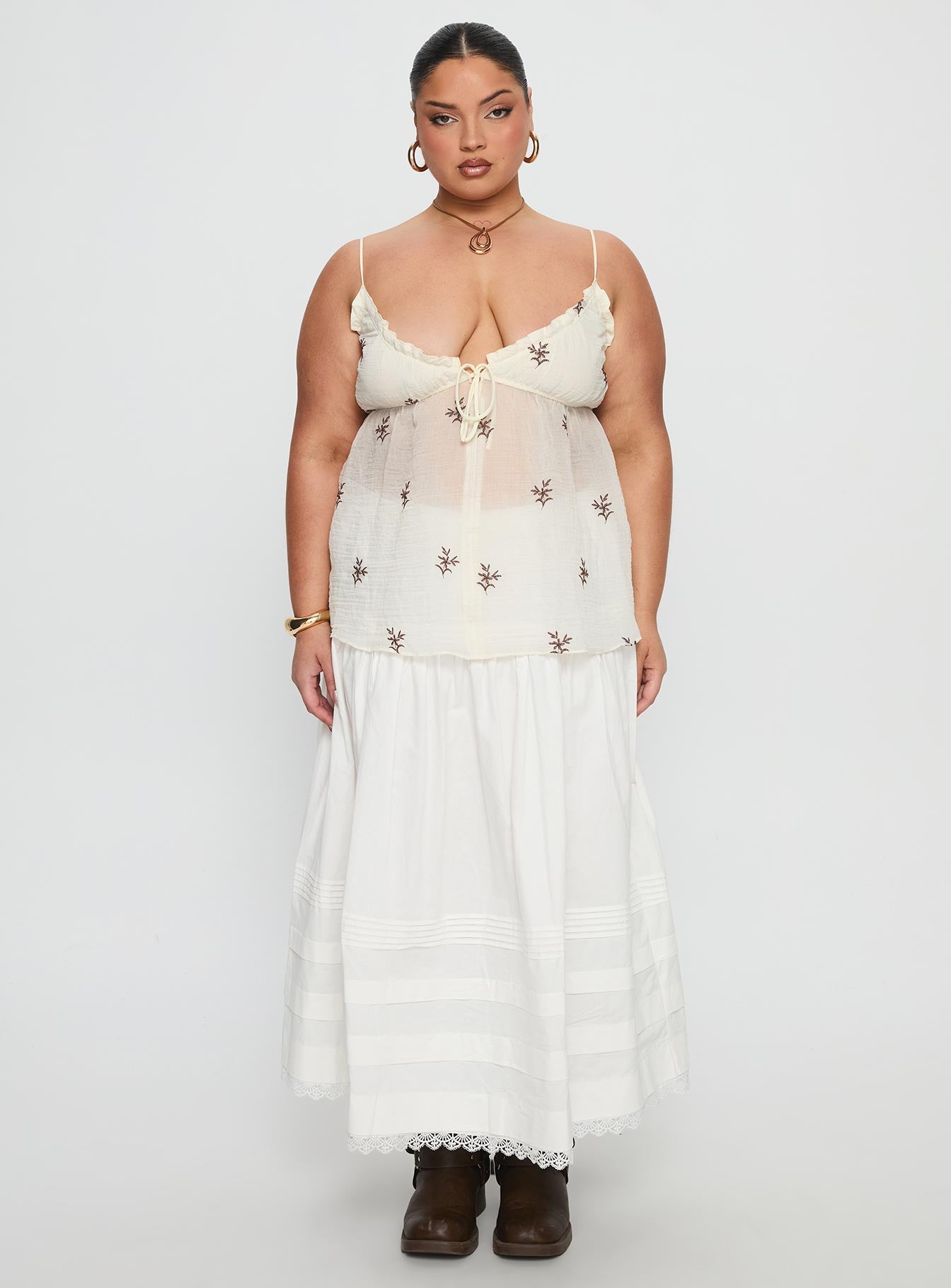 Cinnamon Embroidered Top Cream Curve - Image 7