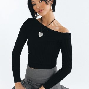 Jaybell Cold Shoulder Sweater Black