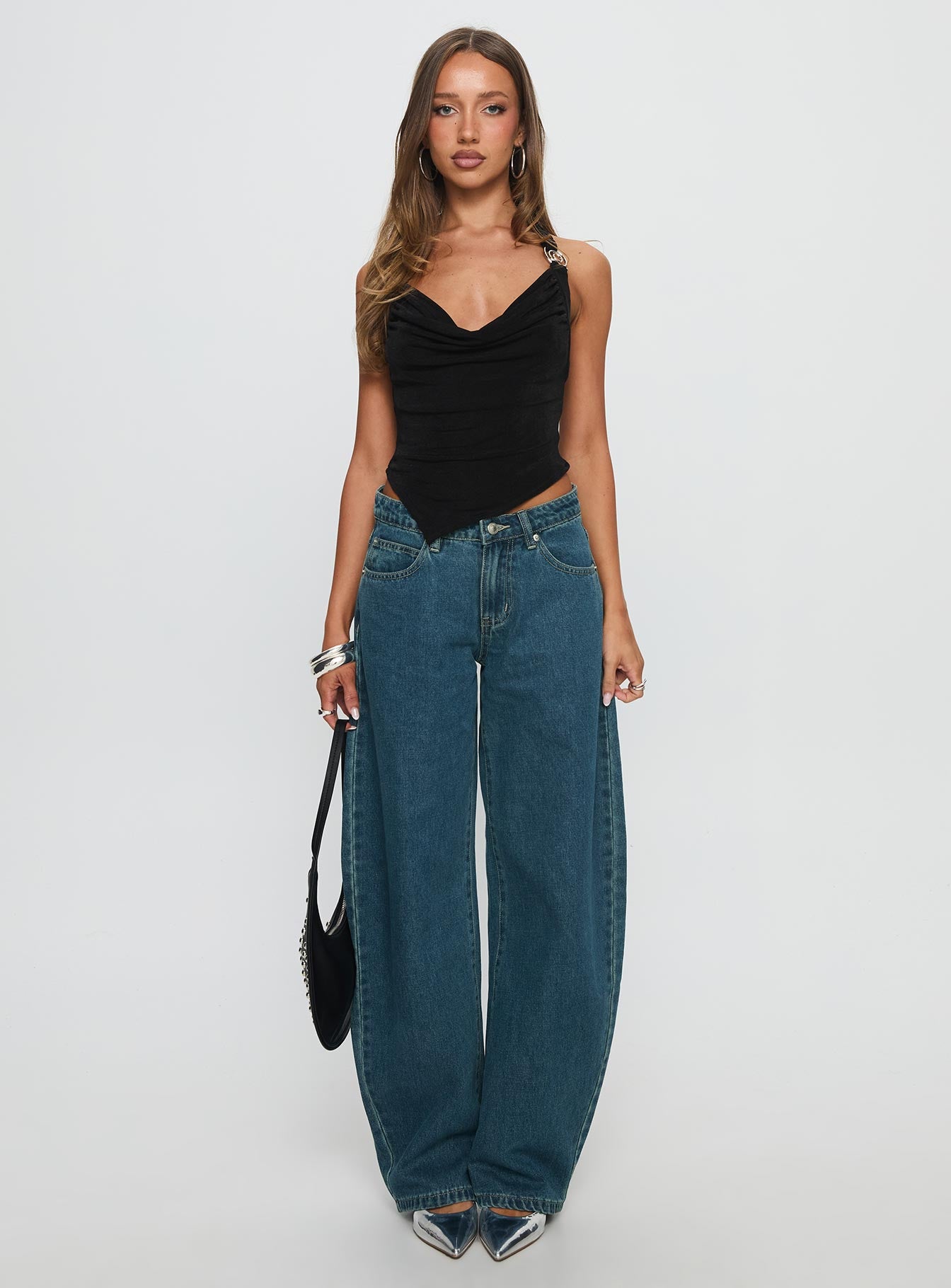 Juda Mid Rise Barrel Leg Jeans Mid Blue Wash - Image 7