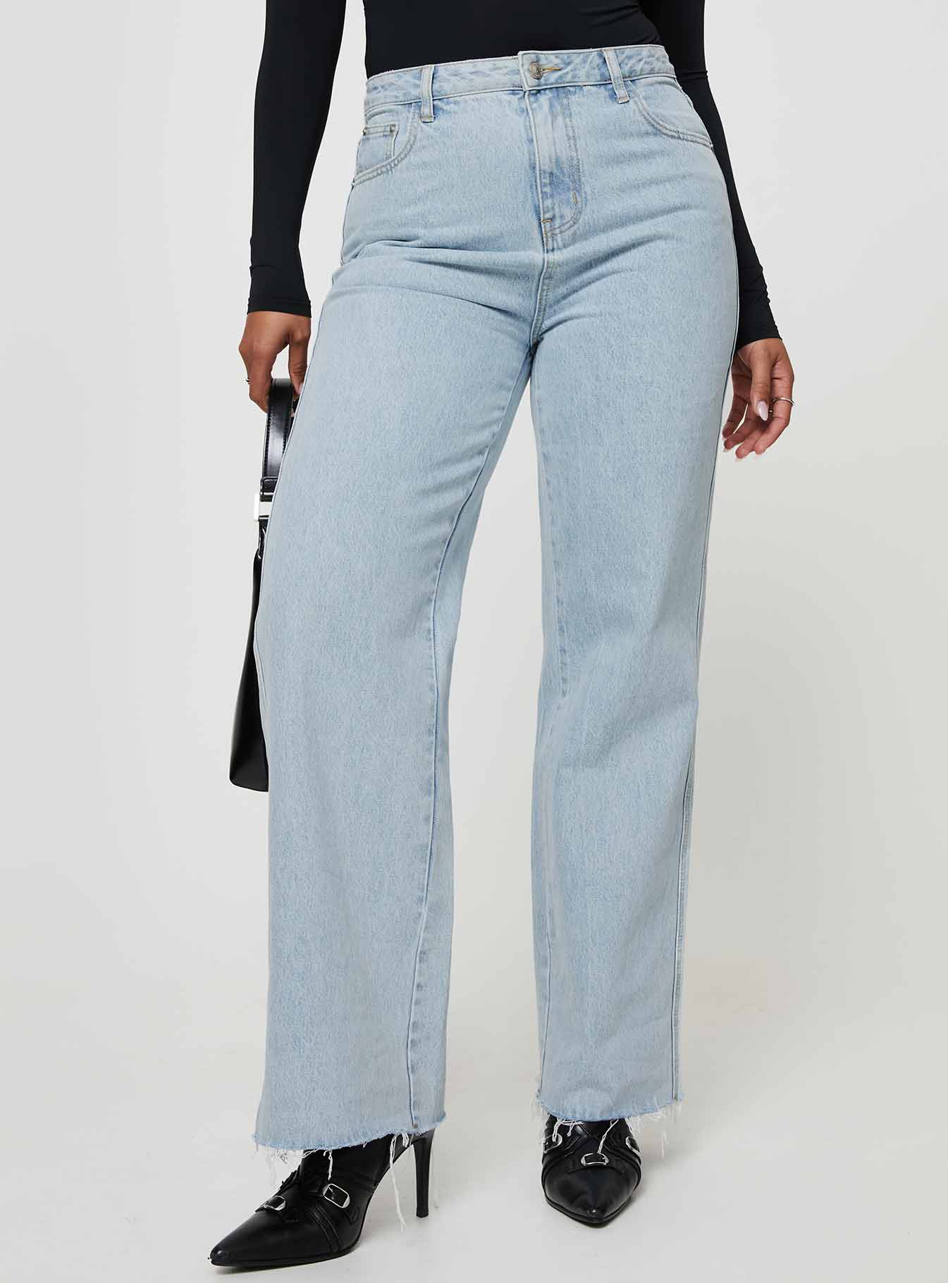 Arlington Straight Leg Denim Jeans Light Wash - Image 8