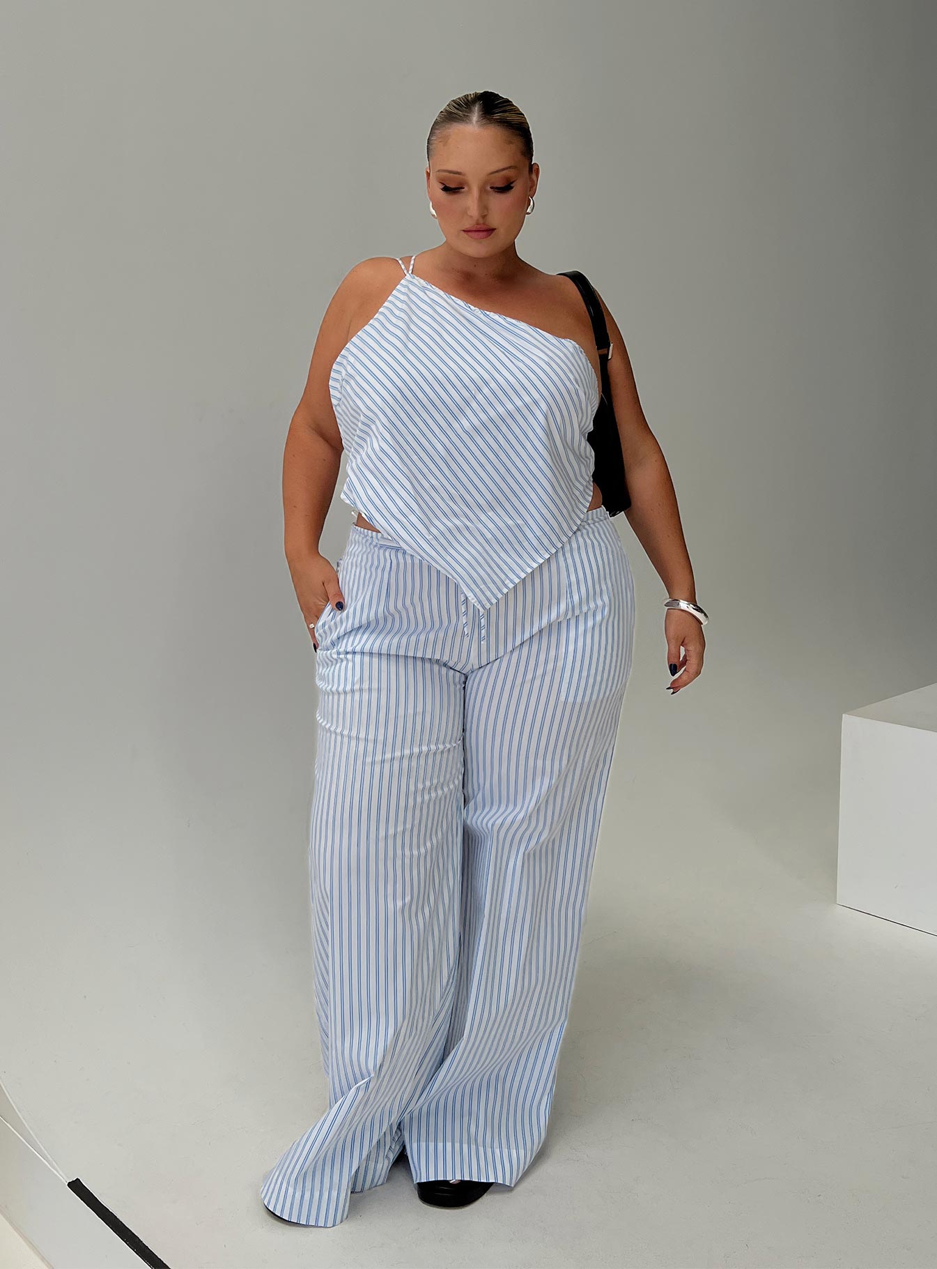 Collied Low Rise Pants Blue / White Stripe Curve - Image 7