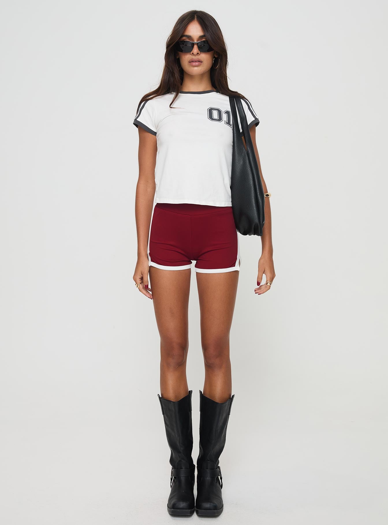 Verdania Shorts Red - Image 7