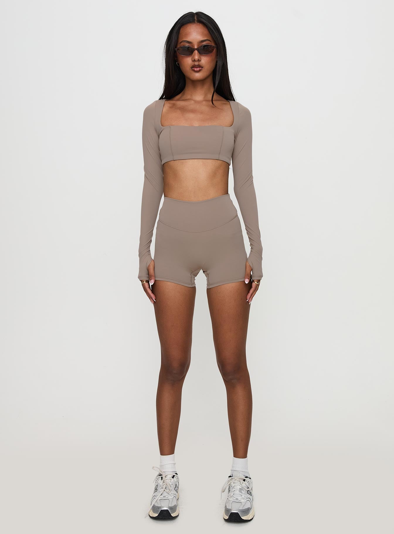 Touchdown Active Contour Short Taupe - Image 7