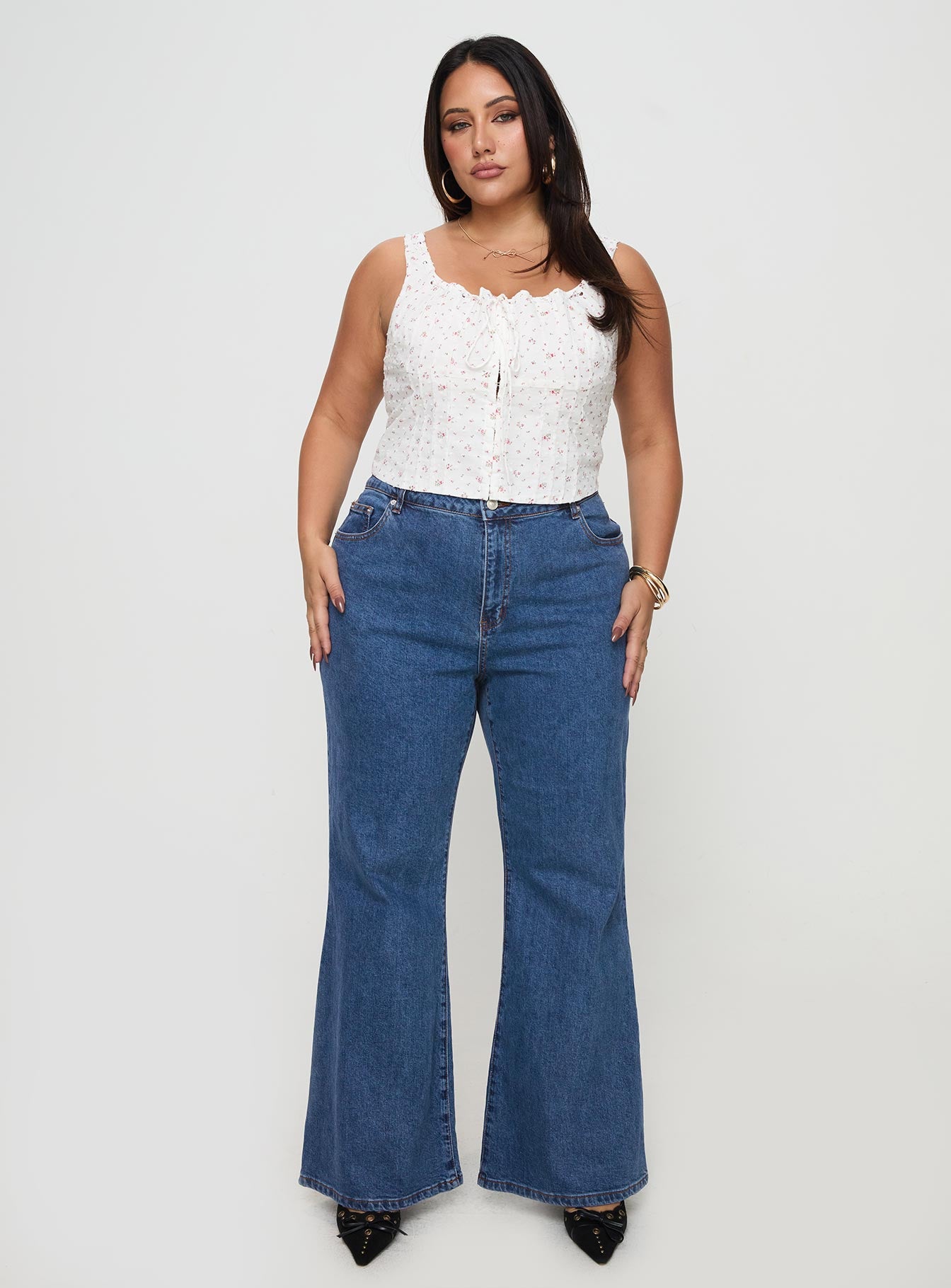 Lucille High Rise Flared Jeans Mid Wash Curve - Image 6