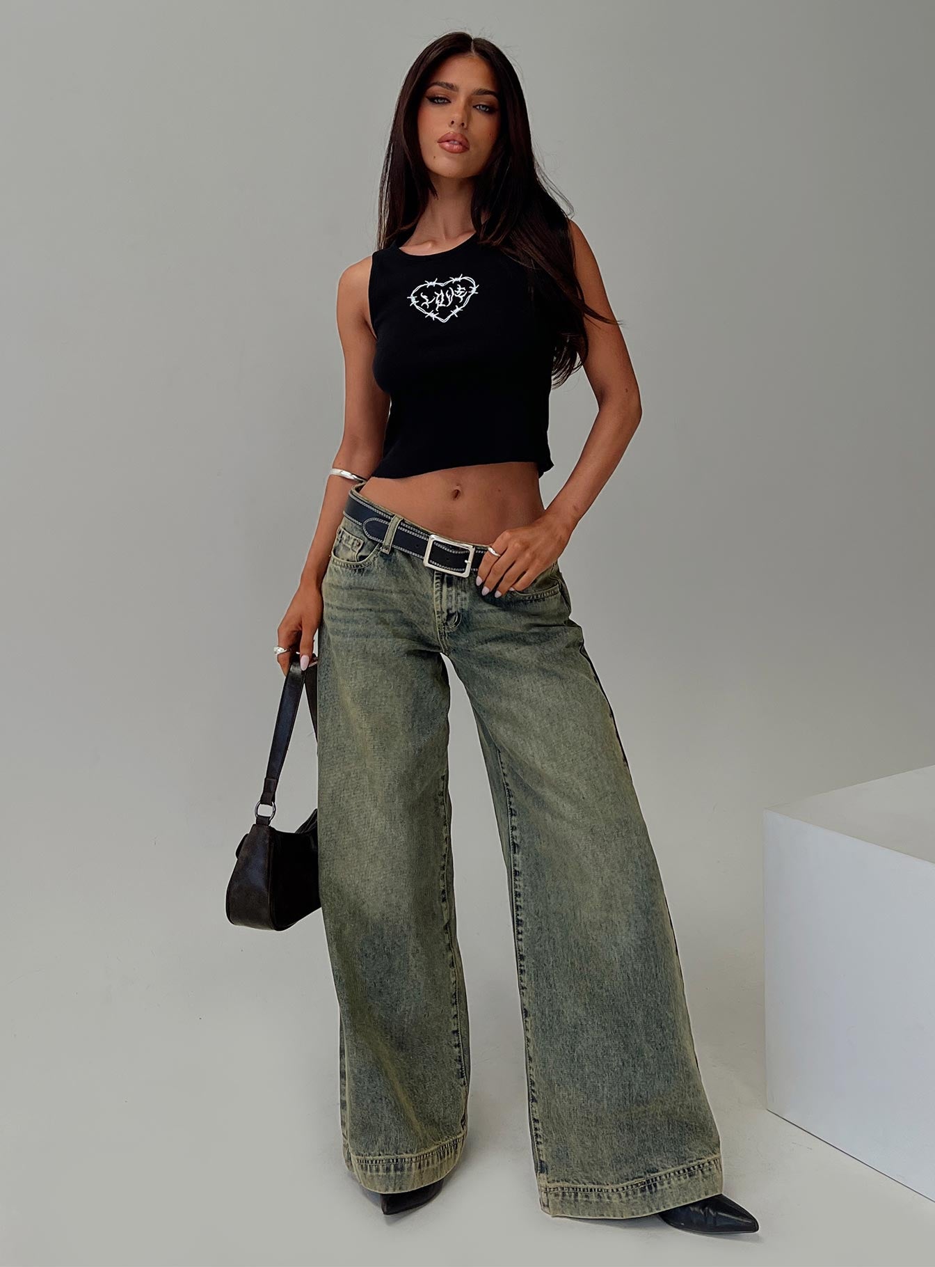 Radiantia Tank Top Black - Image 8