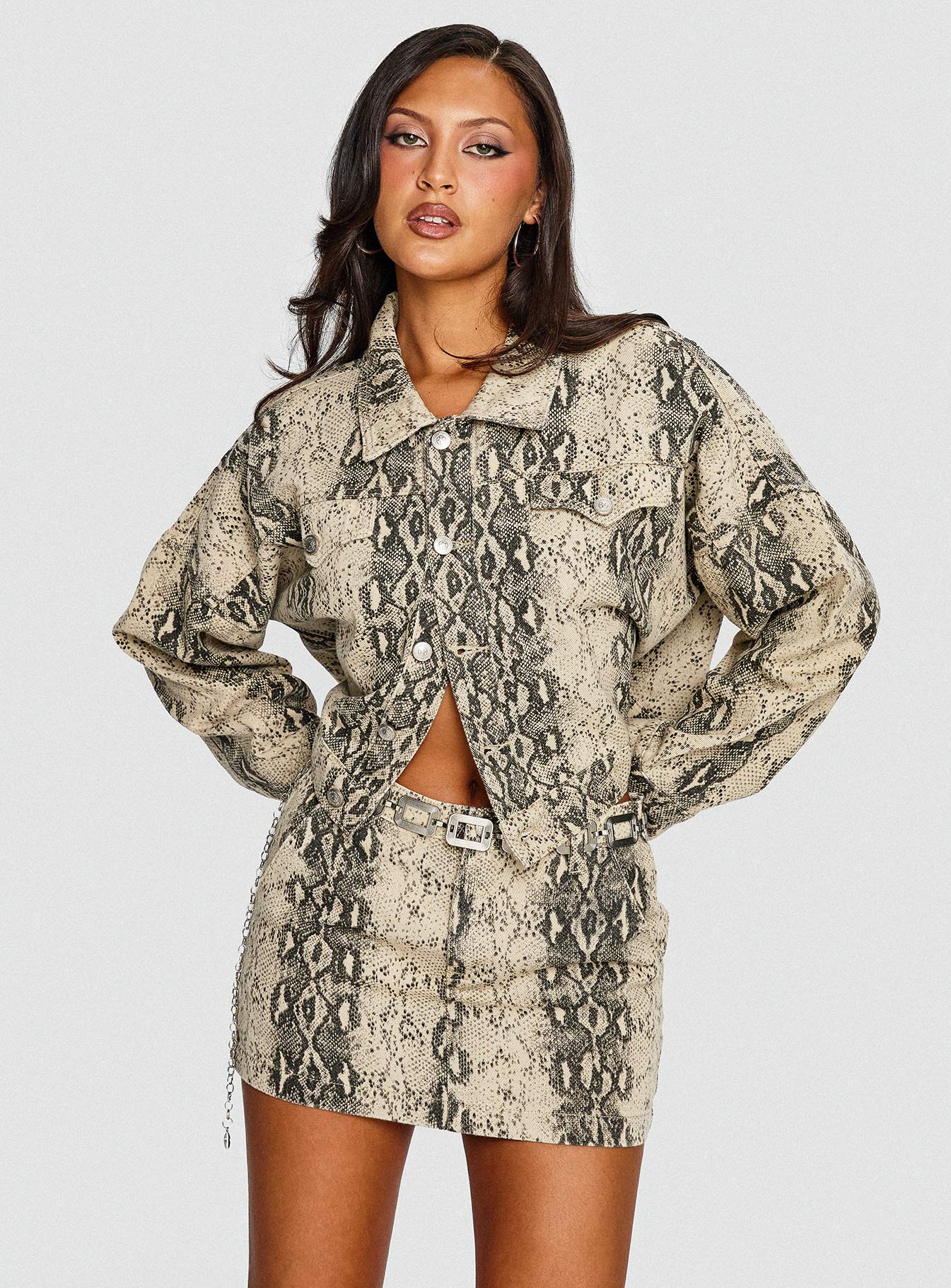 Venom Jacket Snake - Image 8