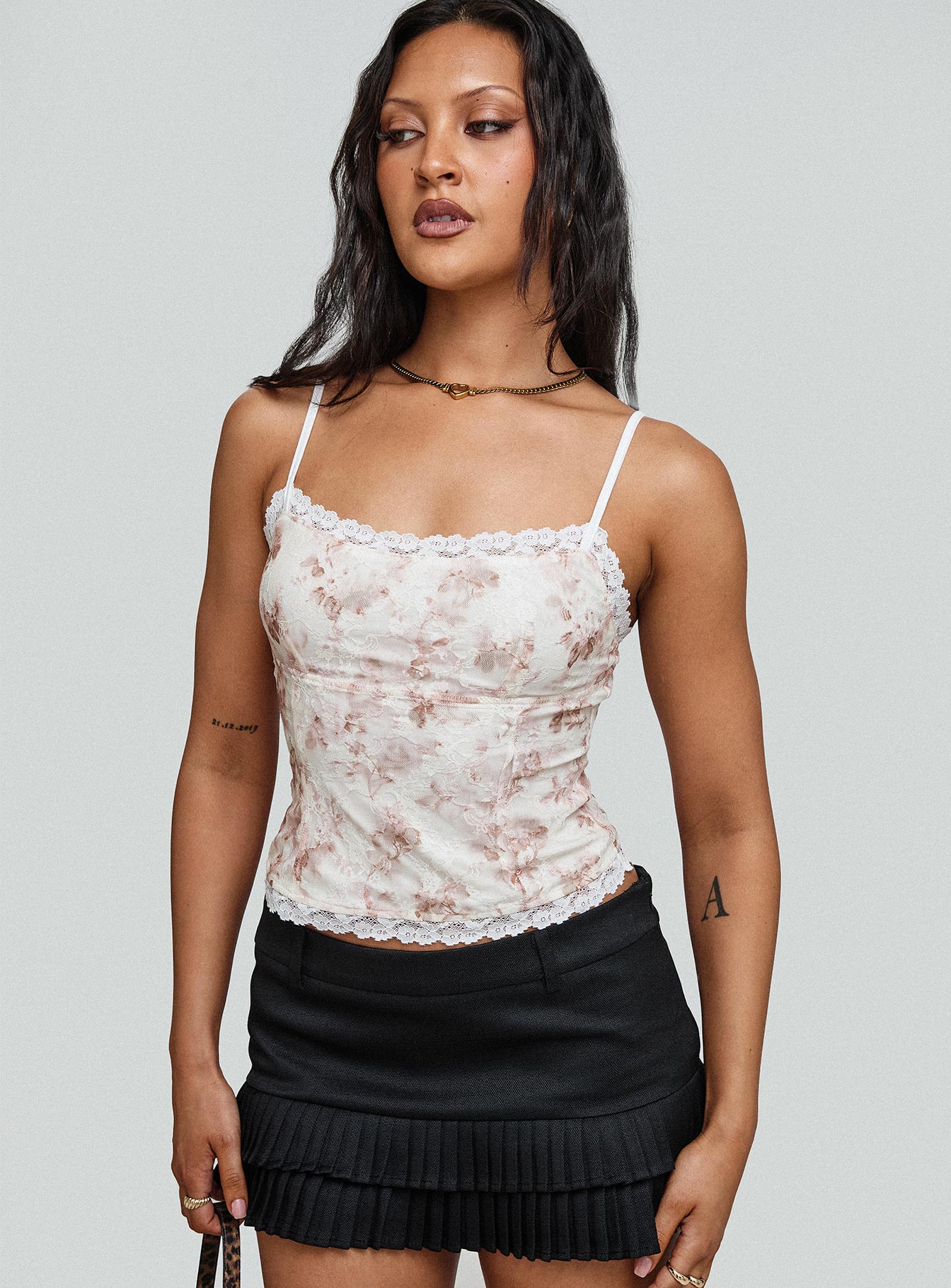 Zachariah Cami Top White Floral - Image 8
