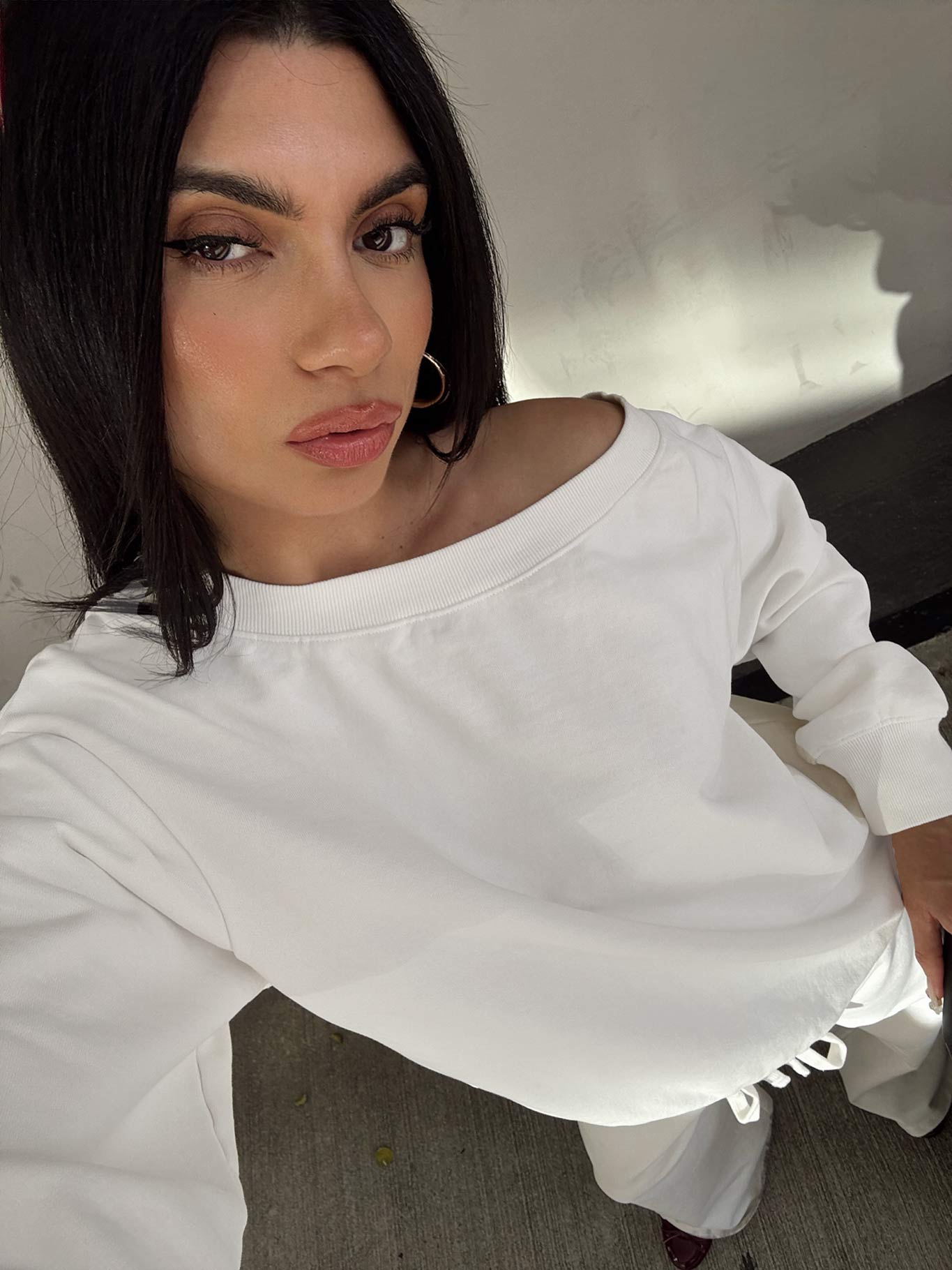 Wellness Off The Shoulder Jumper Washed White - Image 8