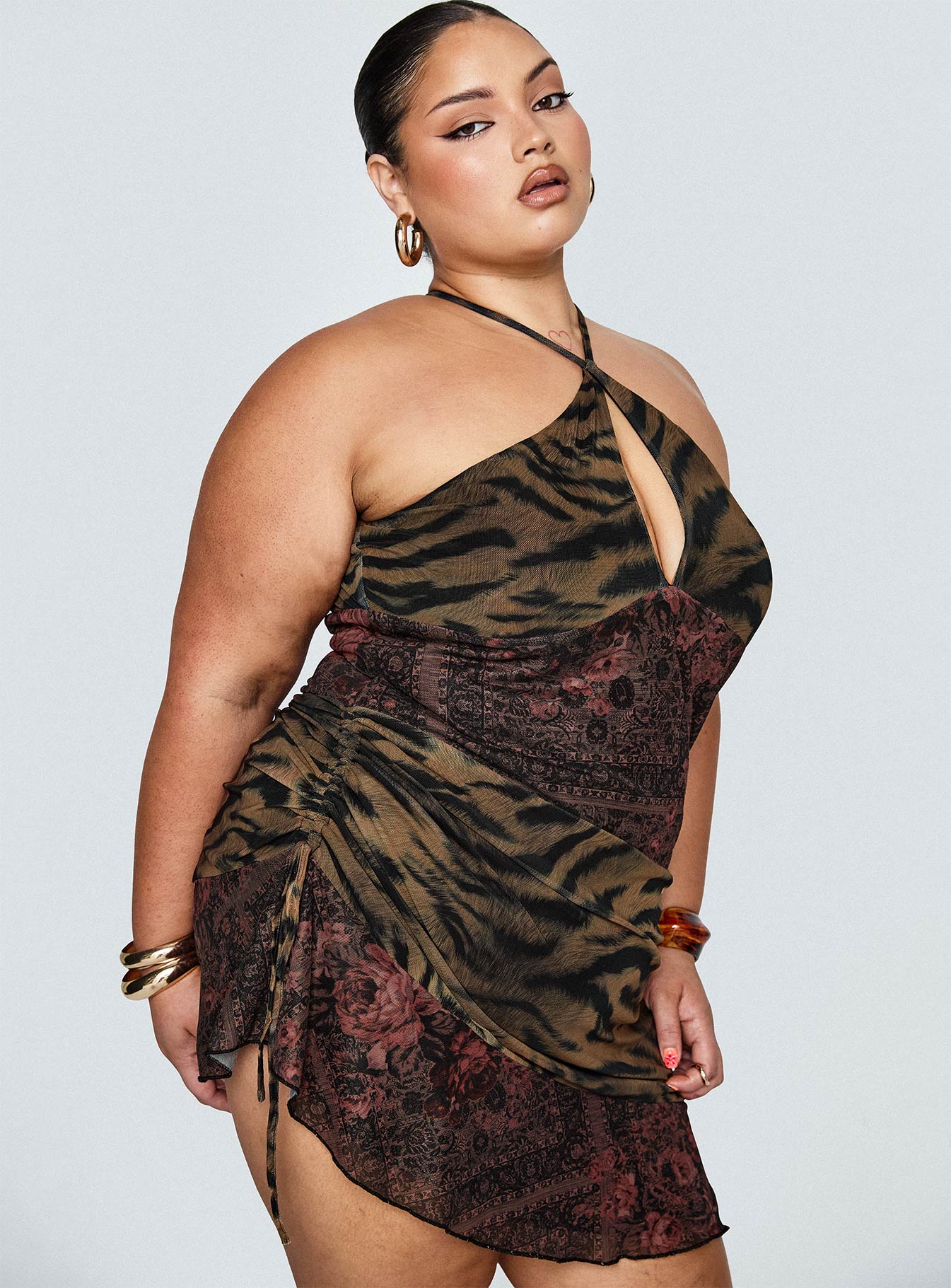 Syrefena Halter Mini Dress Multi Curve - Image 8