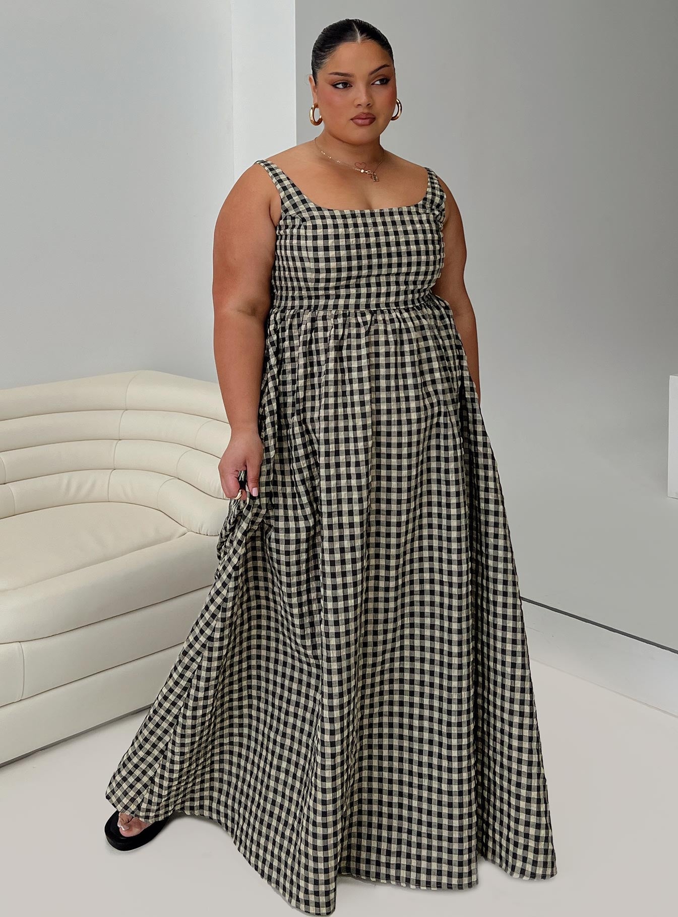 Cartmel Check Maxi Dress Black / Cream Curve - Image 8