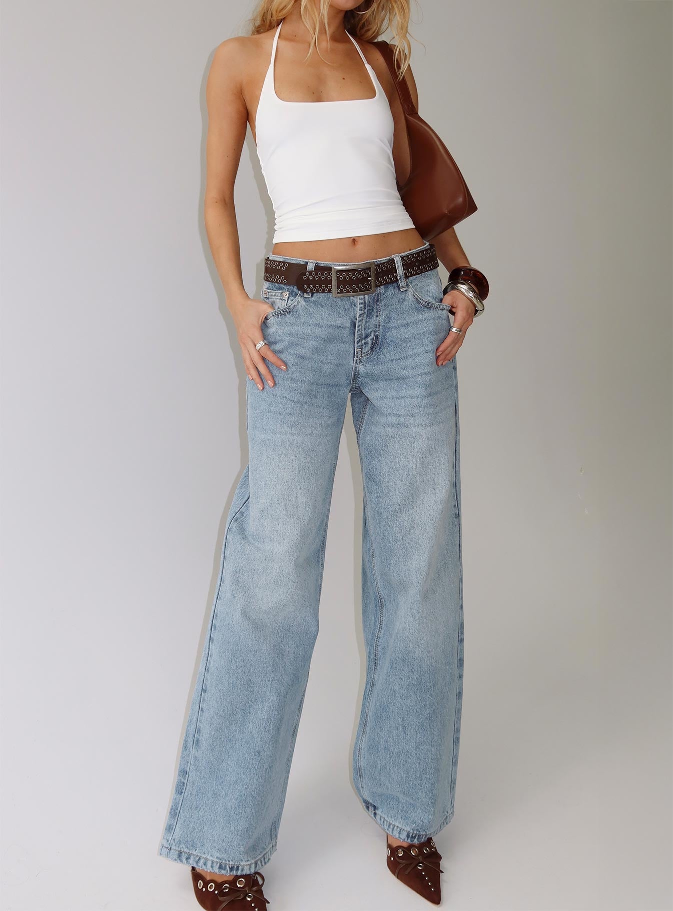 Serenitia Mid Rise Straight Leg Jeans Light Wash - Image 8