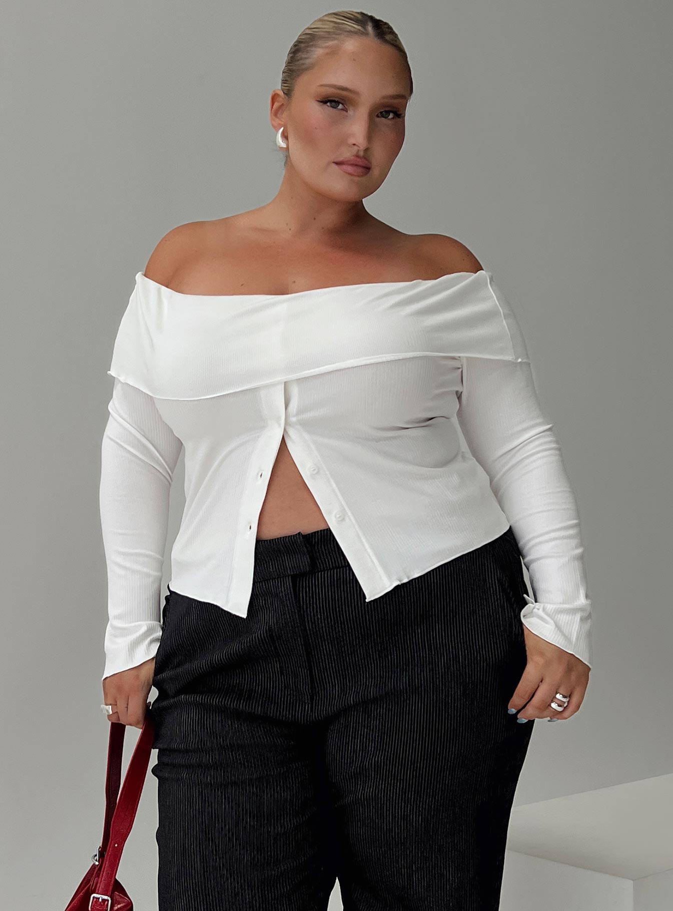 Parveen Off The Shoulder Top White Curve - Image 8