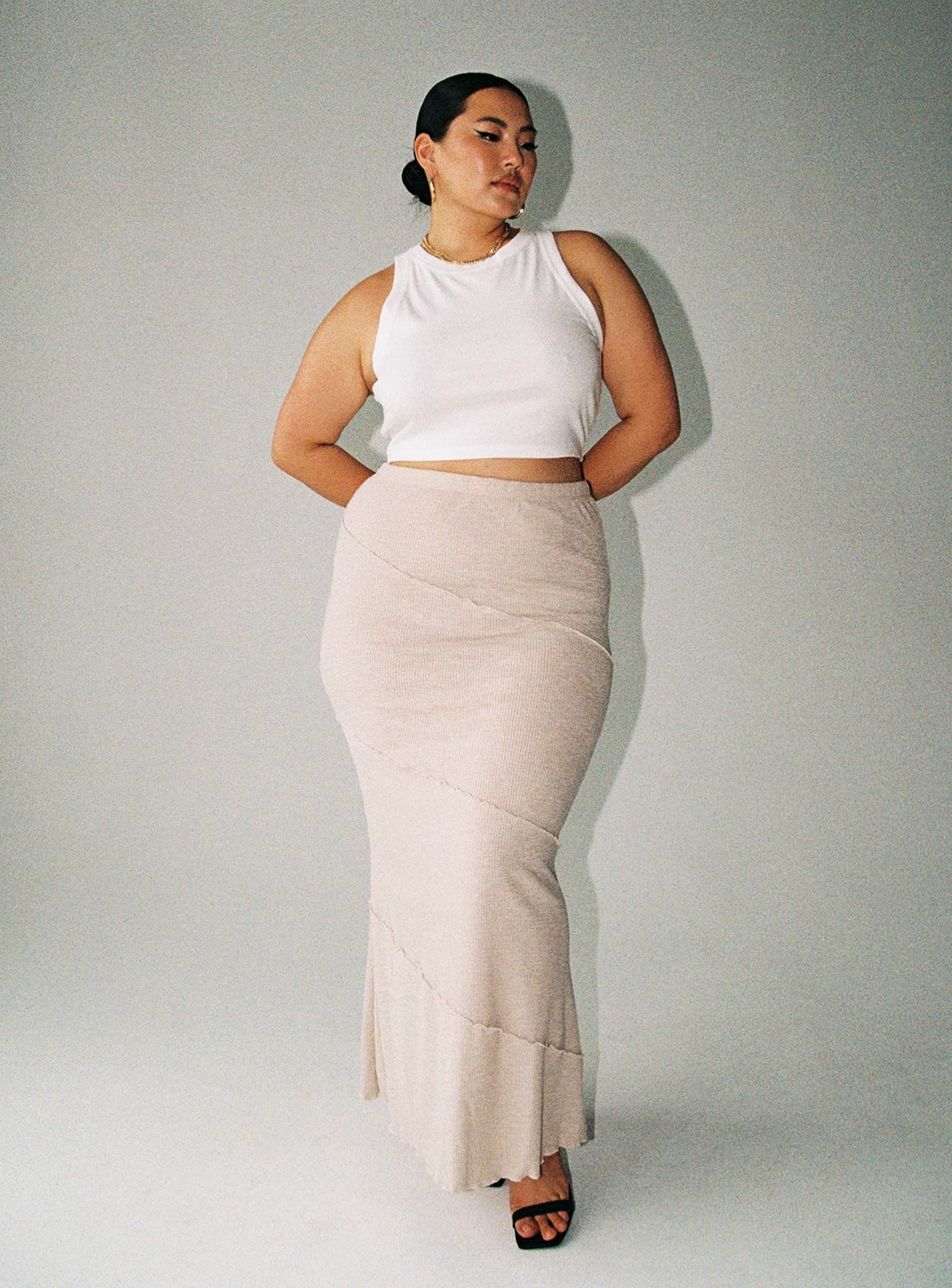 Classic Tank Top White Curve - Image 6