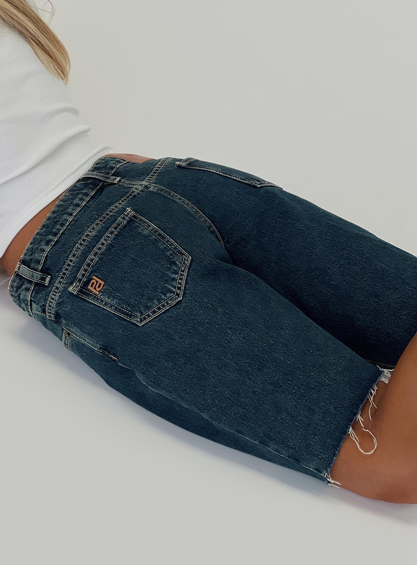 Cult Classic Longline Denim Shorts Vintage Wash - Image 11