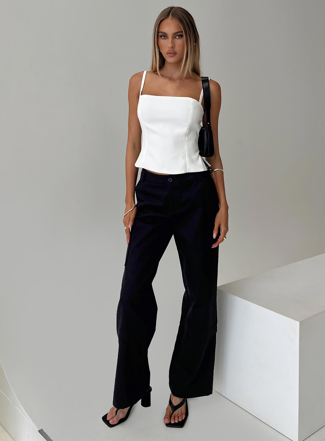 Raider Low Waist Cargo Pant Black - Image 8