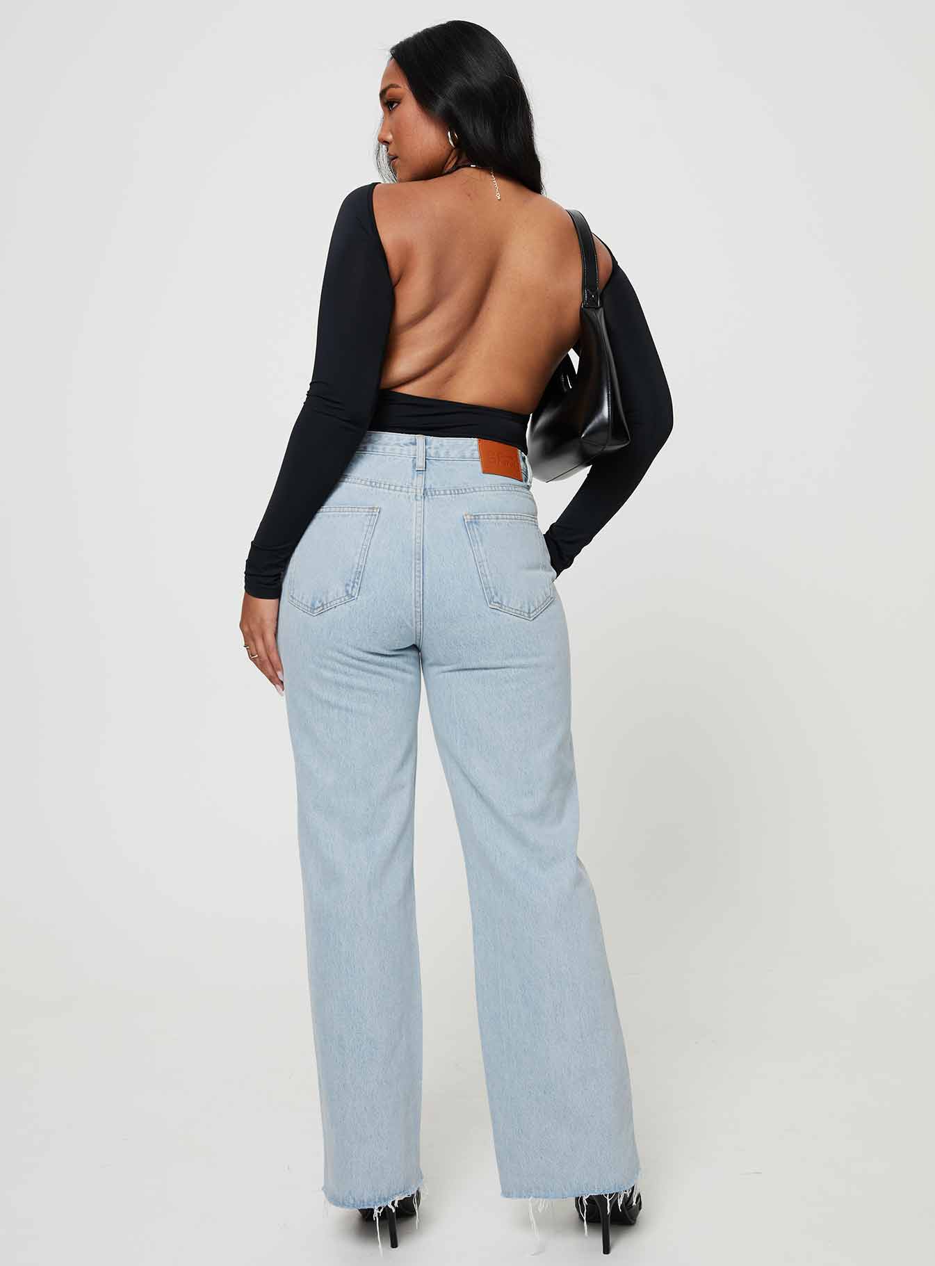 Arlington Straight Leg Denim Jeans Light Wash - Image 11