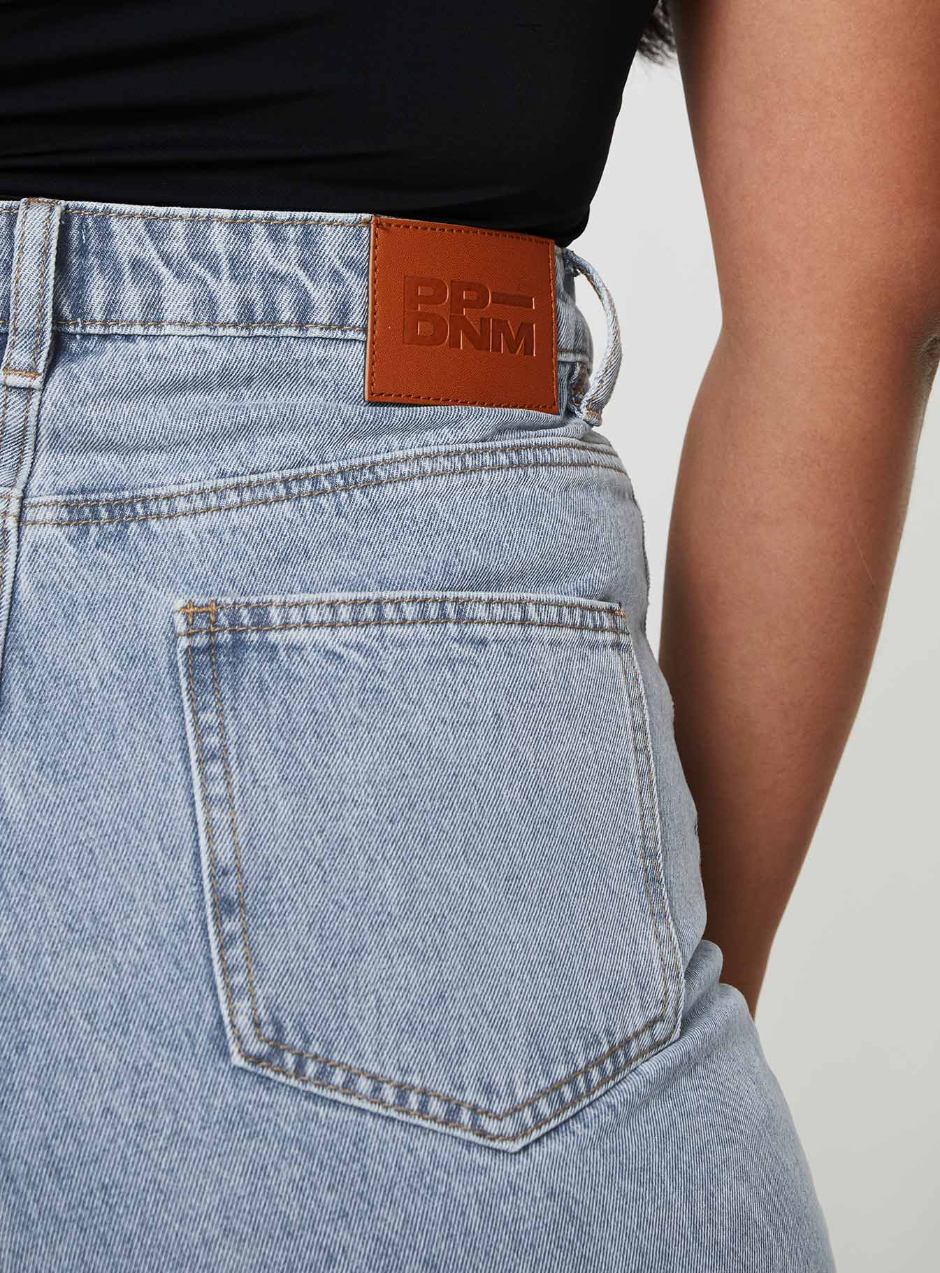 Nicolo High Rise Straight Leg Jeans Light Blue Wash - Image 10