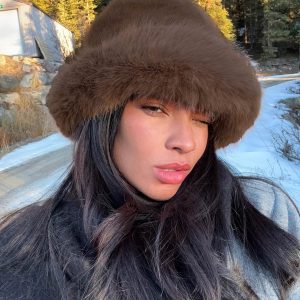 Avaah Fluffy Hat Taupe