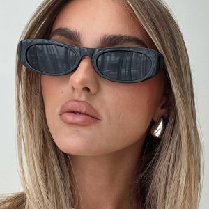 Bad Girl Sunglasses Black