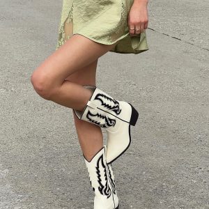 Billini Norva Boots Bone / Black