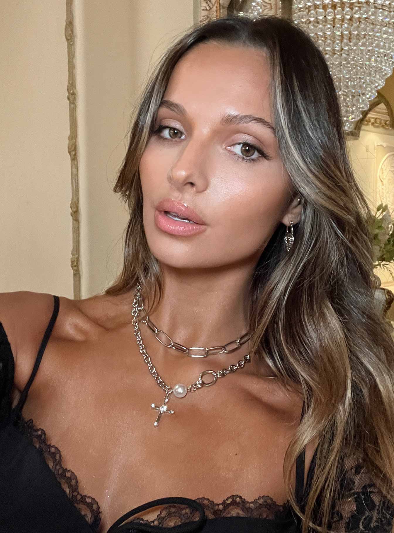 Chapelle Cross Necklace Silver - Image 4