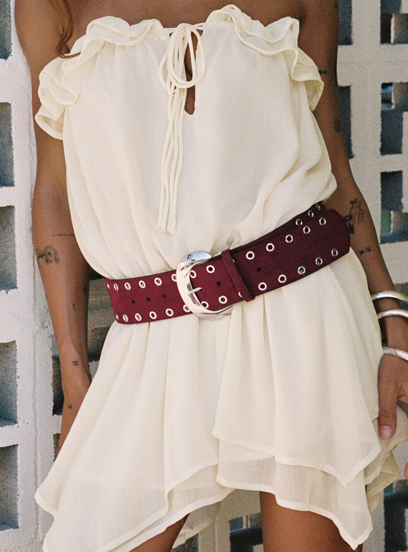 Captain Faux Suede Belt Red / Silver - Image 4