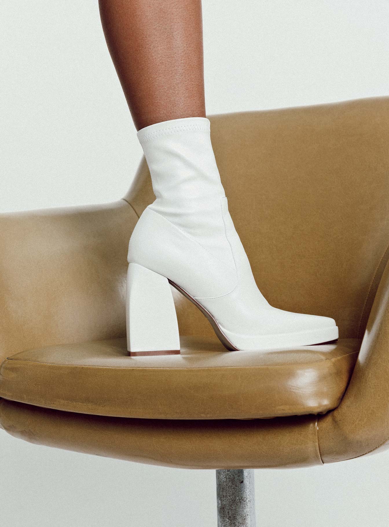 Eastern Boots White - Image 5