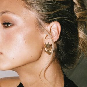 Eliette Heart Earrings Gold