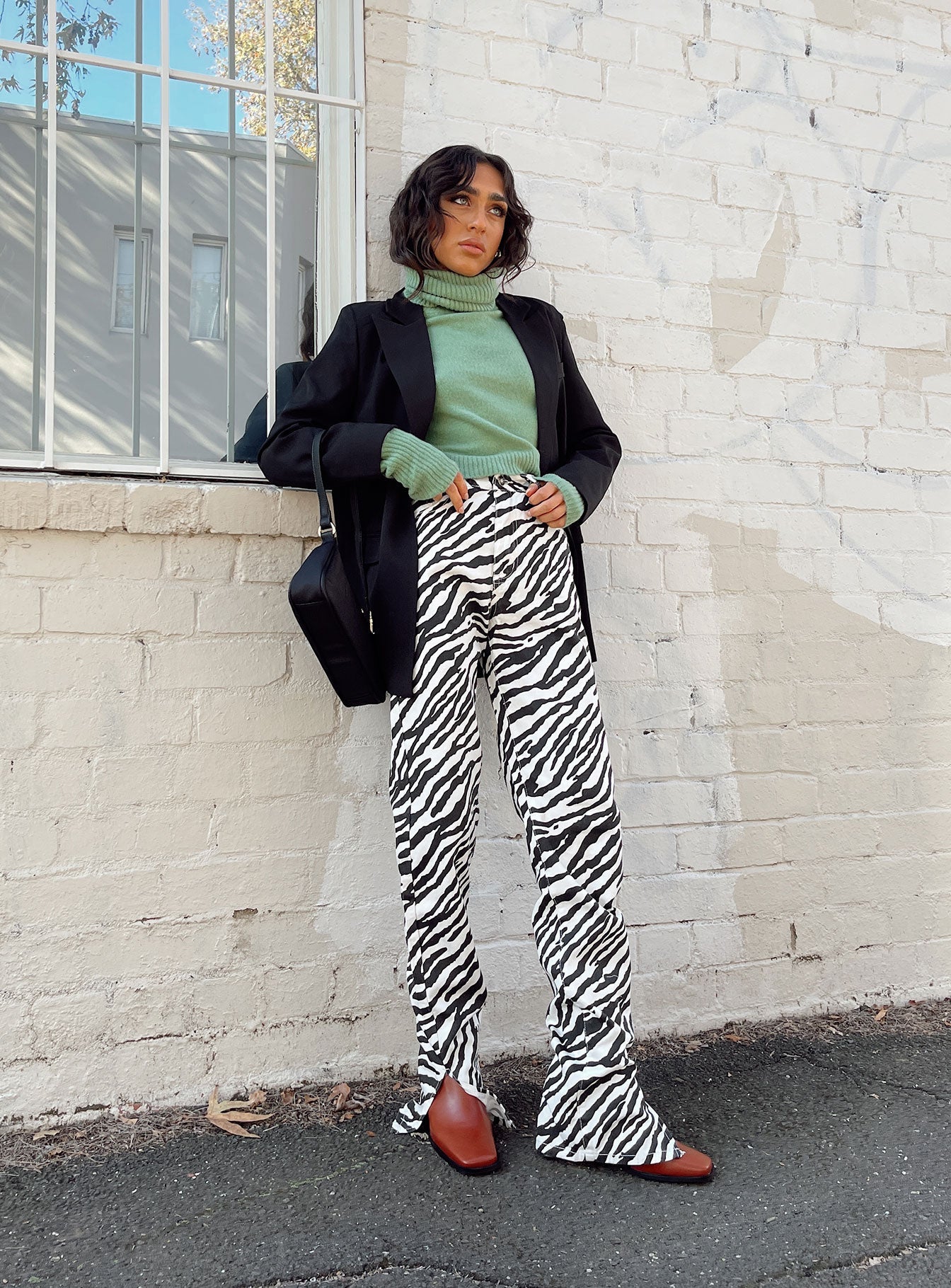 Nessie Blazer Black - Image 8