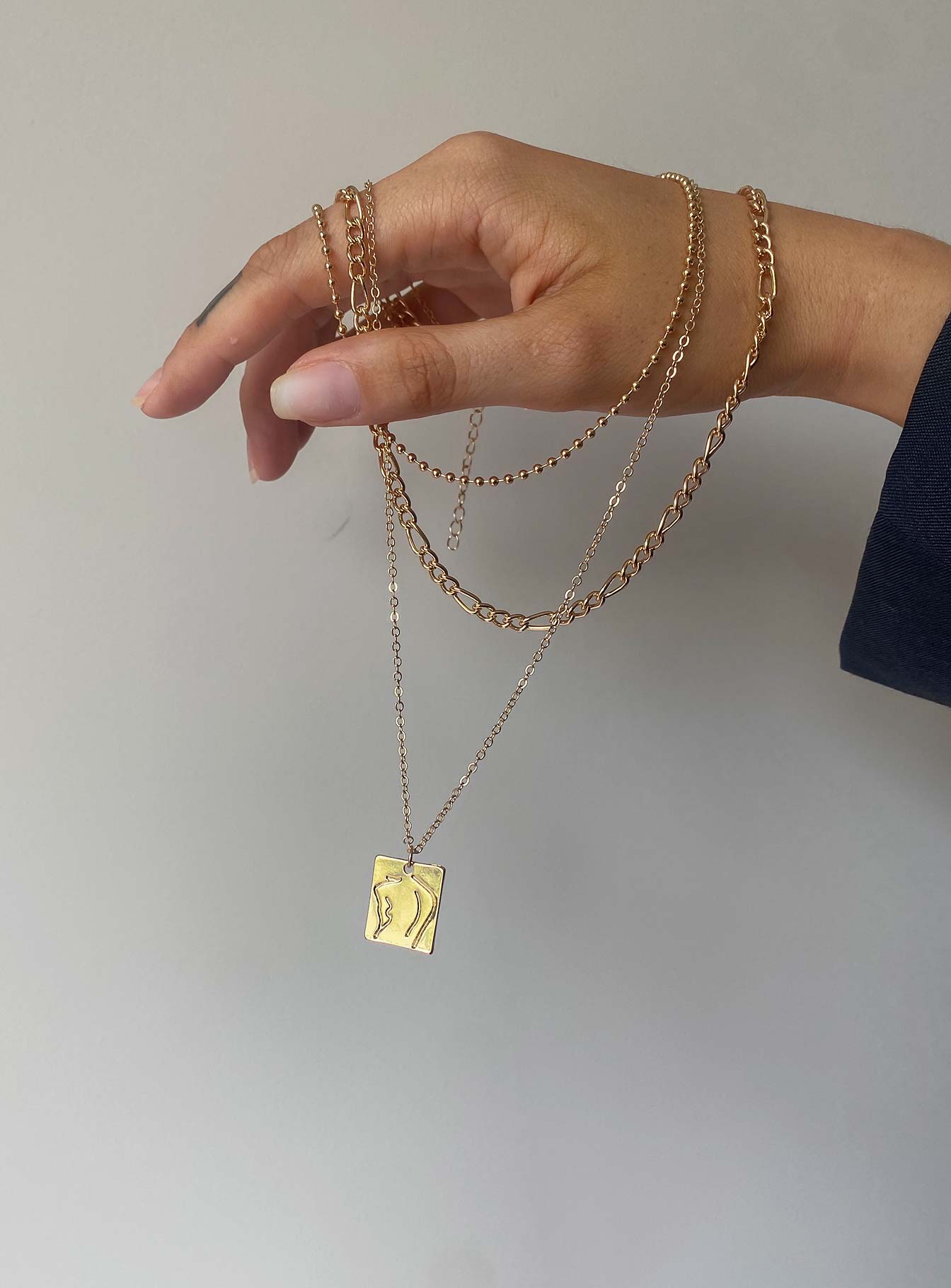 Picaso Necklace Set Gold - Image 4