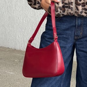 Vesperea Shoulder Bag Red