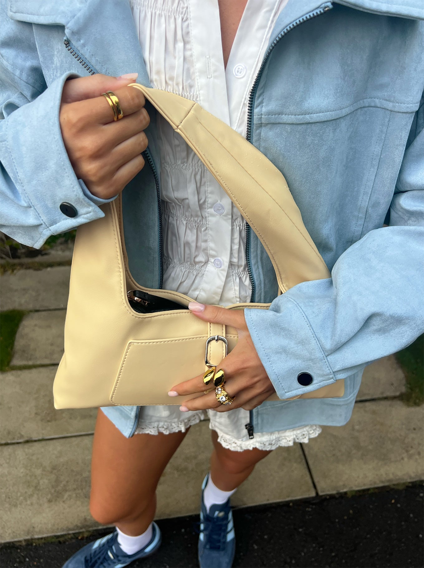 Who Told You Shoulder Bag Butter - Image 10