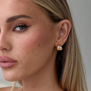 Beck And Call Earrings Gold