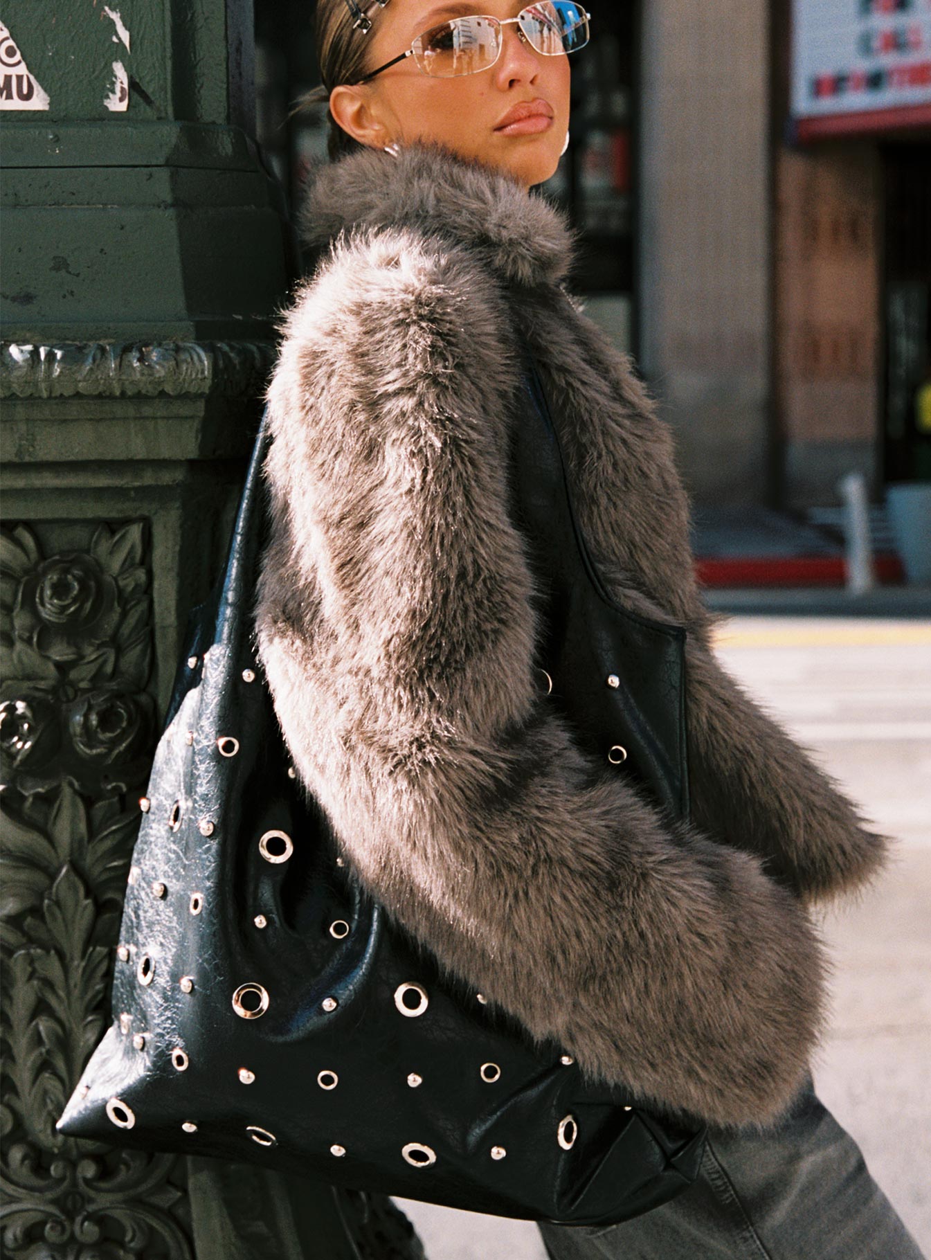 Find Your Love Eyelet Detail Shoulder Bag Black - Image 7