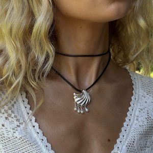 Sun Still Shines Shell Necklace Silver