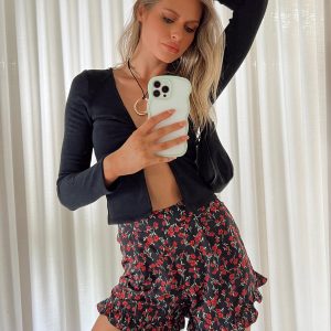 Jennie Shorts Black Floral
