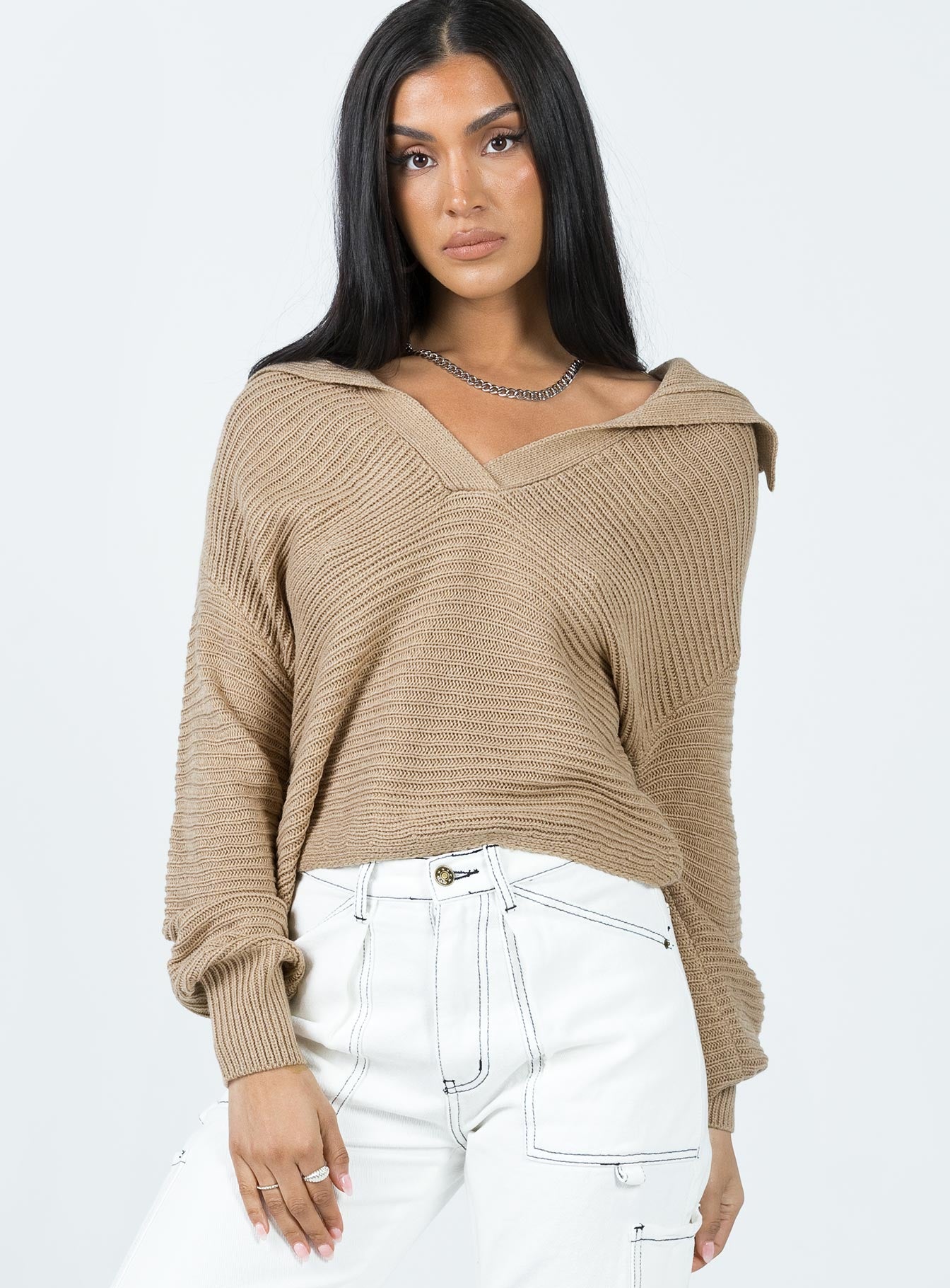 Brihni Oversized Knit Sweater Beige