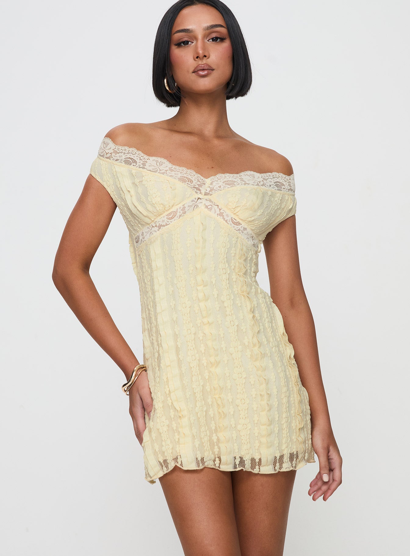 Bonnin Off The Shoulder Lace Mini Dress Yellow - Image 2