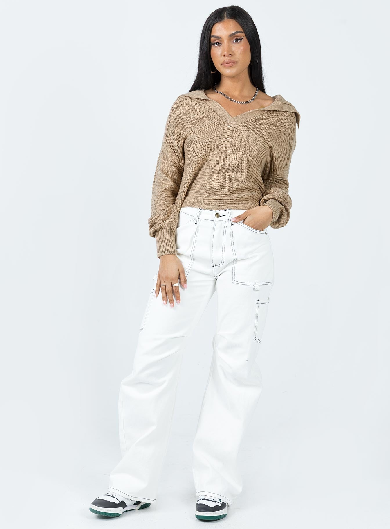 Brihni Oversized Knit Sweater Beige - Image 2