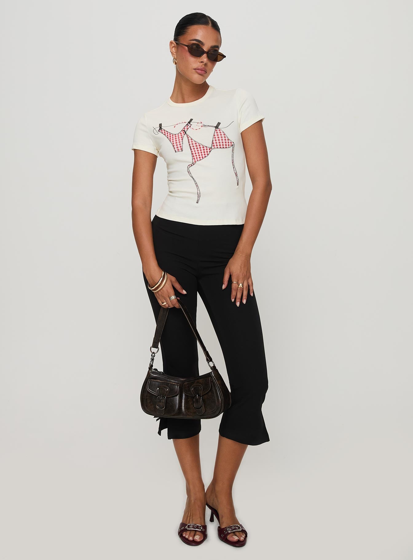 Mignonette Capri Pant Black - Image 3