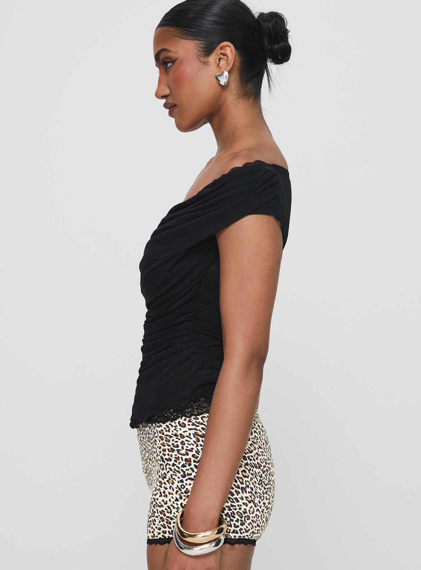 Sonnie Off Shoulder Top Black - Image 4