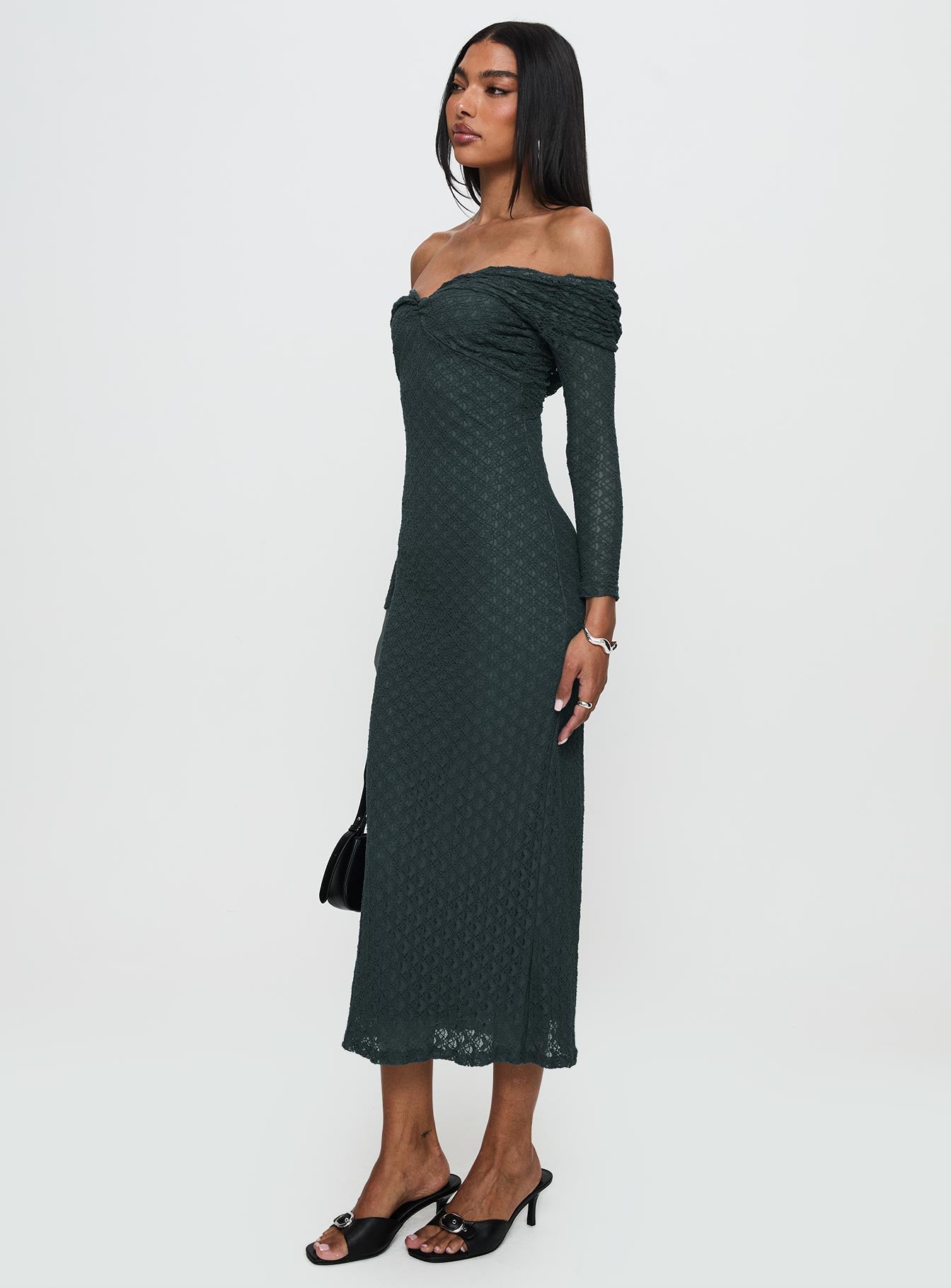 Elexis Off The Shoulder Maxi Dress Blue - Image 3