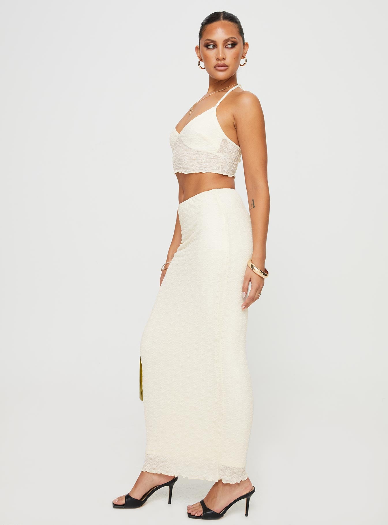 Amori Set Cream - Image 4